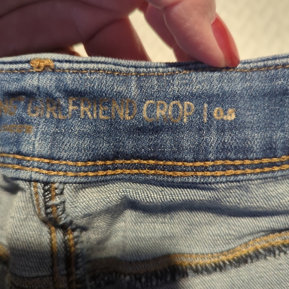 Chico's Jeans So Slimming Girlfriend Crop Medium Wash Size 0.5 Size 6 - Picture 2 of 7